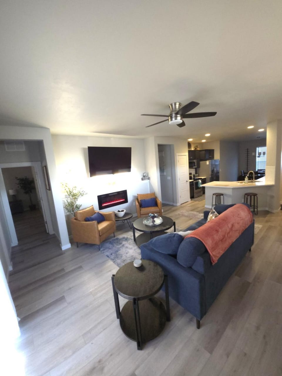BBQ facilities, TV and multimedia, Living room, Seating area, fireplace