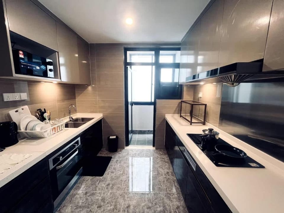 Coral Homes at R&F - free WiFi and 1 Car Park House in Johor Bahru