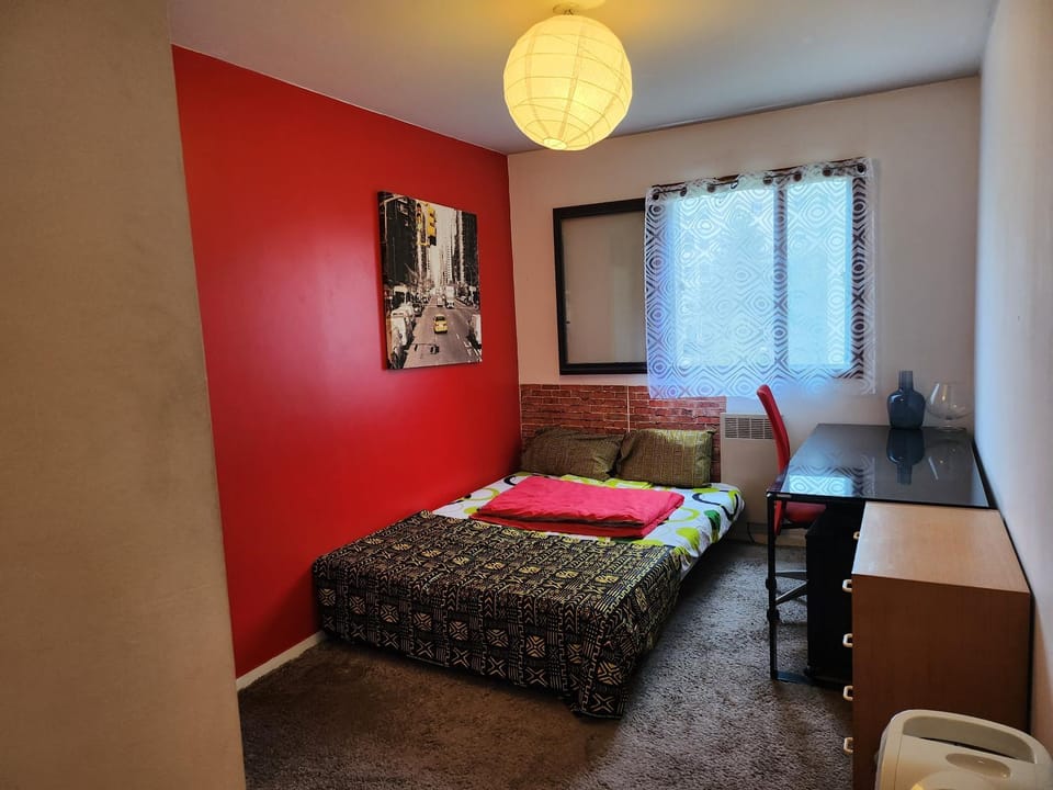 69Room69 Vacation rental in Villeurbanne