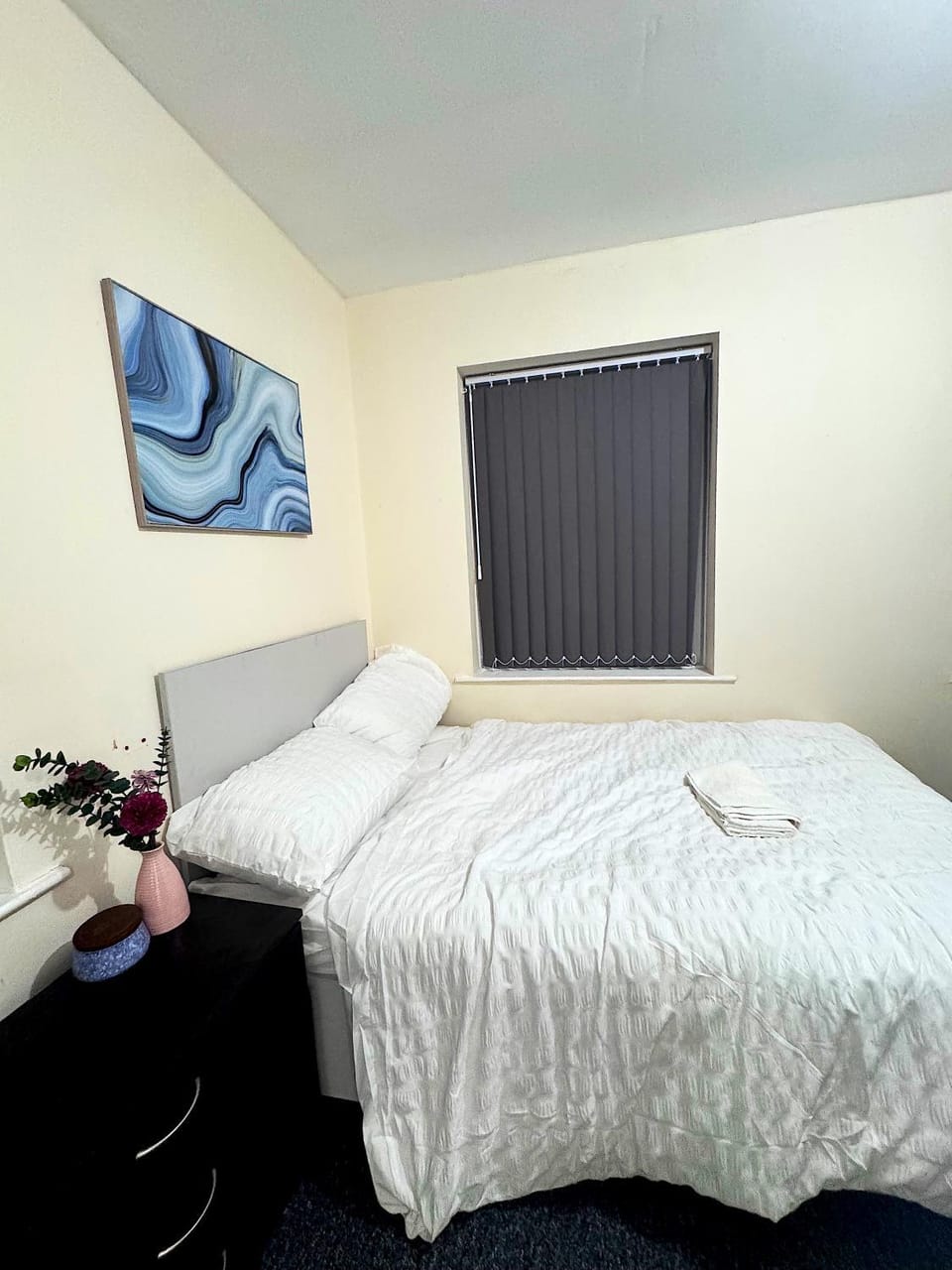 Cozy modern 2 bedroom apartment with comfortable lounge Vacation rental in Preston