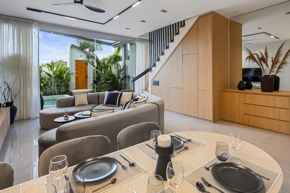 Contemporary 2BR Luxury Villa with Rooftop View and Pool Villa in North Kuta