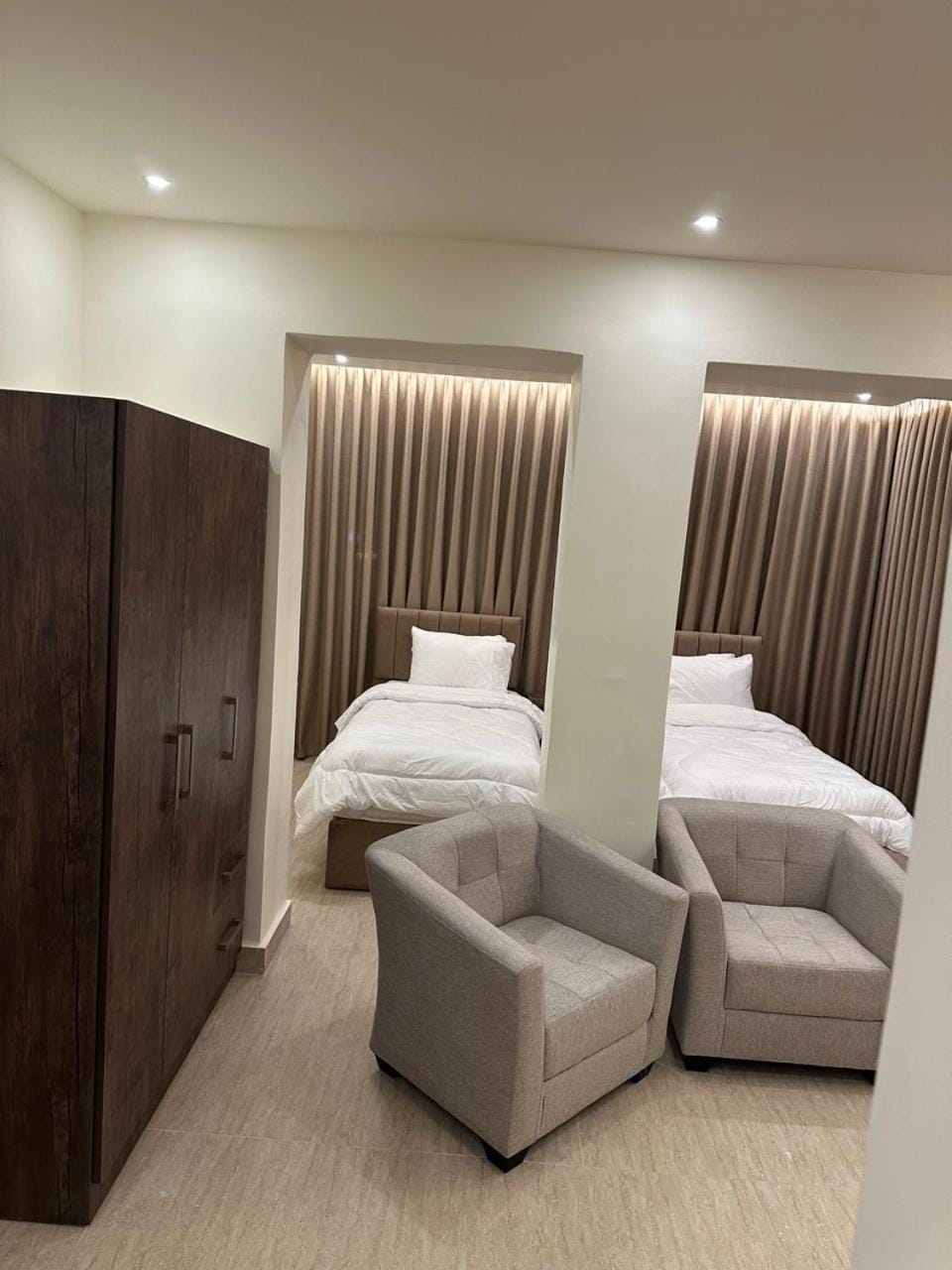 Bed, Photo of the whole room