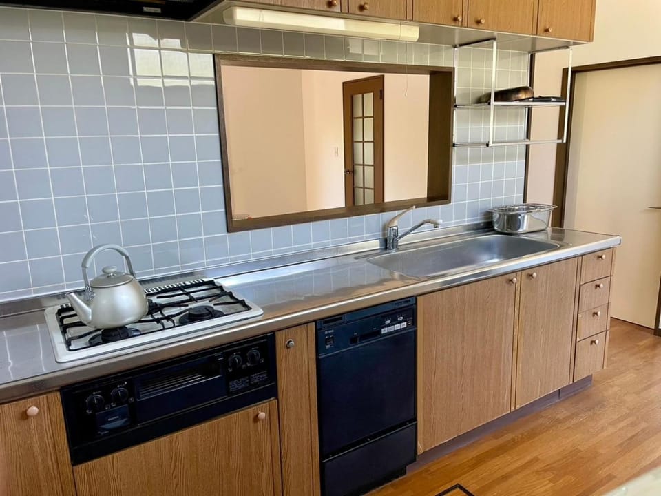 Communal kitchen, kitchen