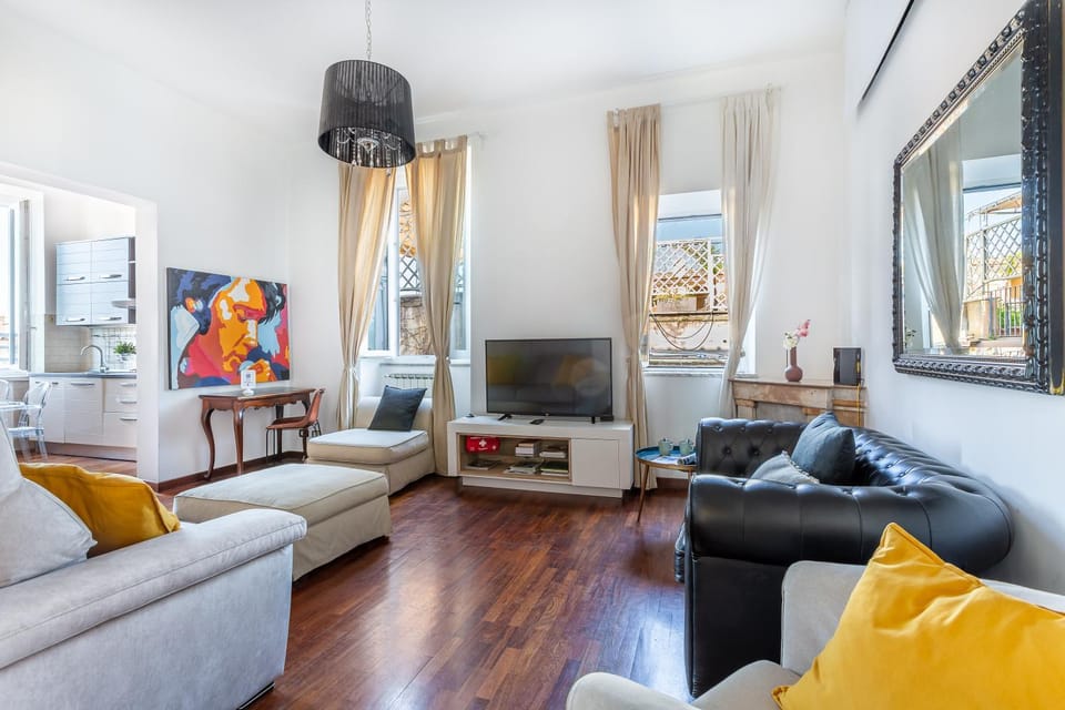Communal lounge/ TV room, TV and multimedia, Living room, Seating area
