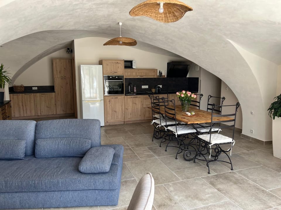 Living room, kitchen