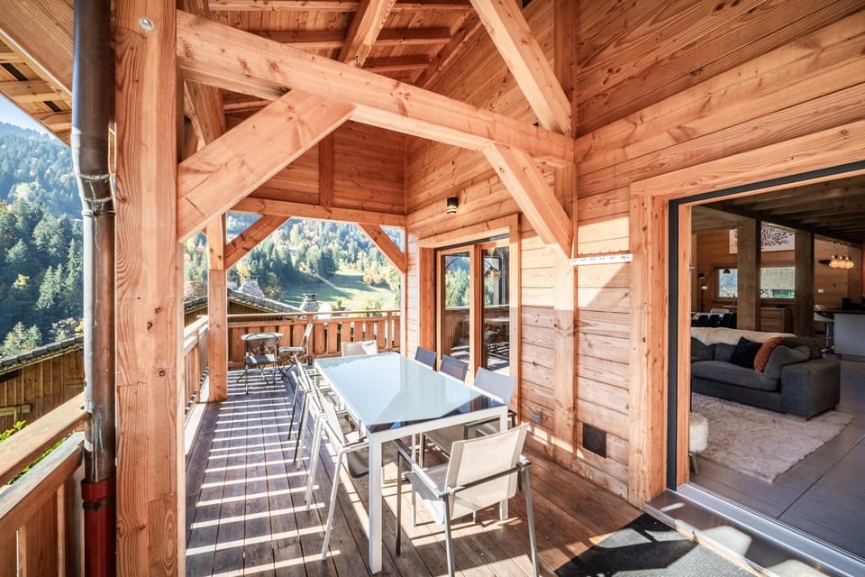 Natural landscape, View (from property/room), Balcony/Terrace, Seating area, Dining area