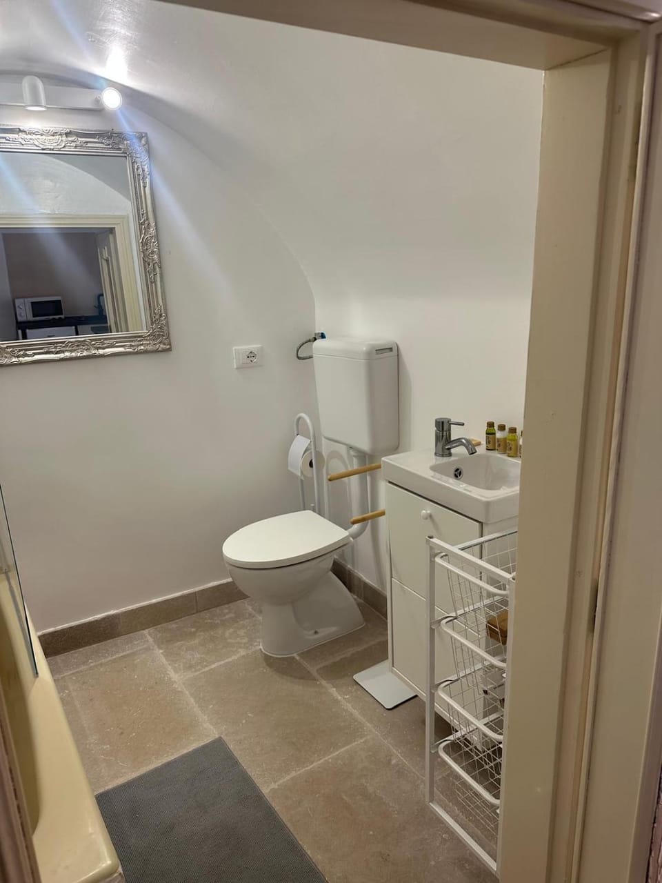 Toilet, Bathroom