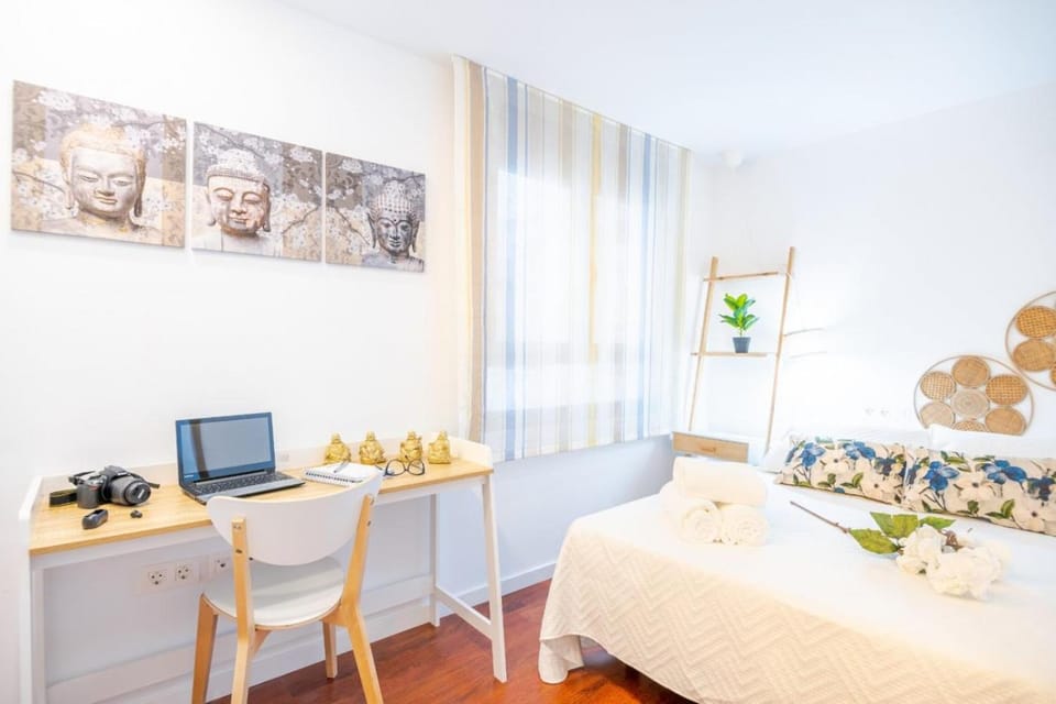 Expoholidays- Rueda Lopez con PARKING GRATIS 3A Apartment in Almería