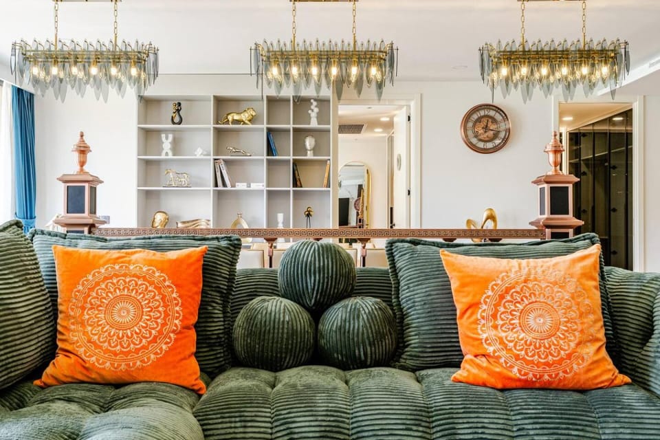 Living room, Seating area
