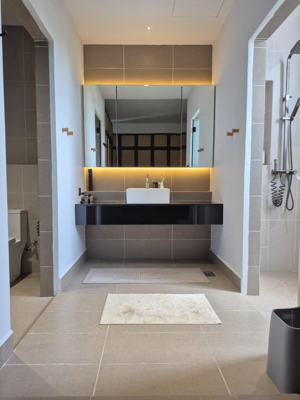 Seaview Master Room - Ensuite Bath in Butterworth Bed and Breakfast in Penang