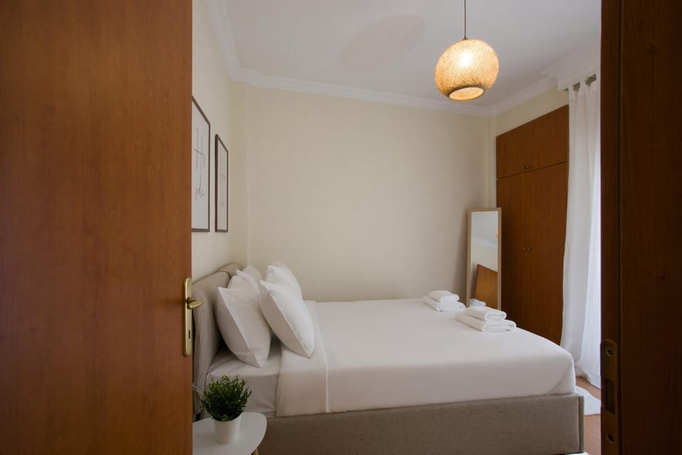 Bed, Photo of the whole room, Bedroom, wardrobe