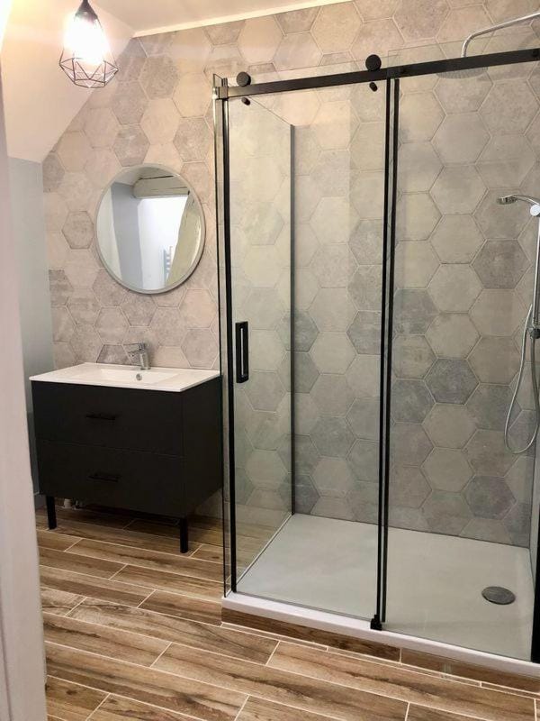 Shower, Bathroom