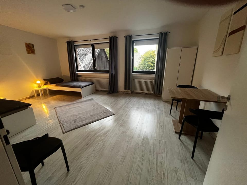 Großzügige Wohnung für bis zu 6 Personen in Bergheim Apartment in Thuringia, Germany