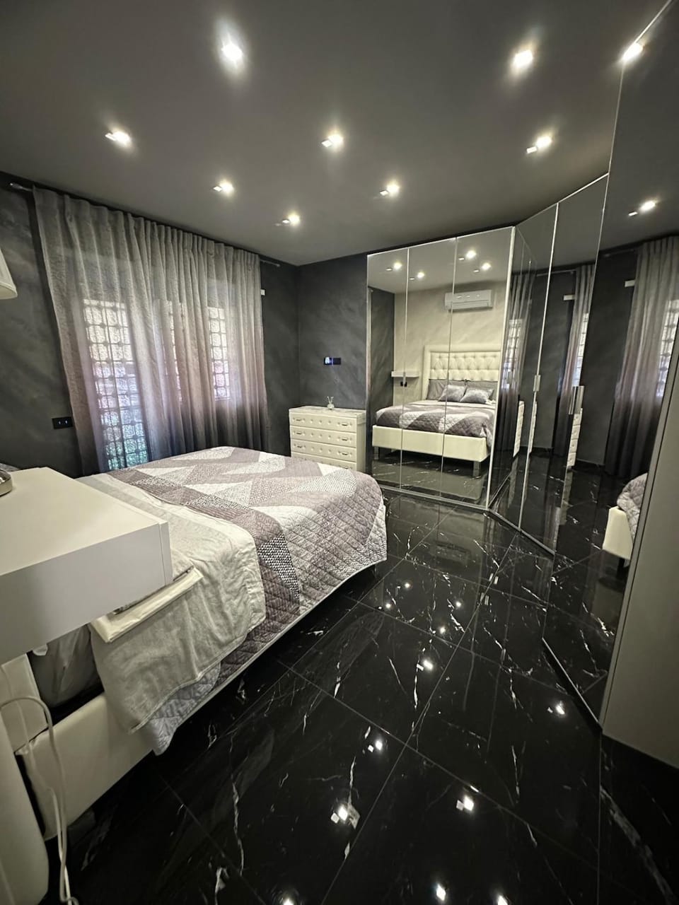 Bed, Bedroom, towels, wardrobe