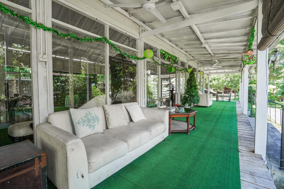 Seating area