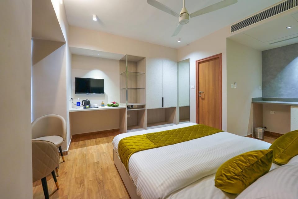 Bed, Photo of the whole room, Bedroom
