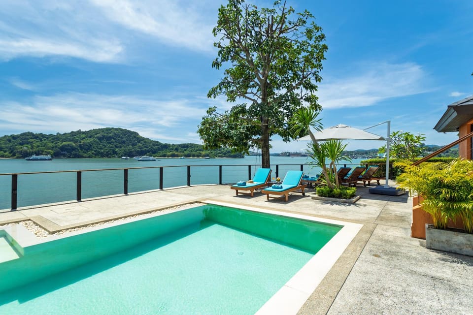 Day, Pool view, Sea view, Swimming pool, sunbed
