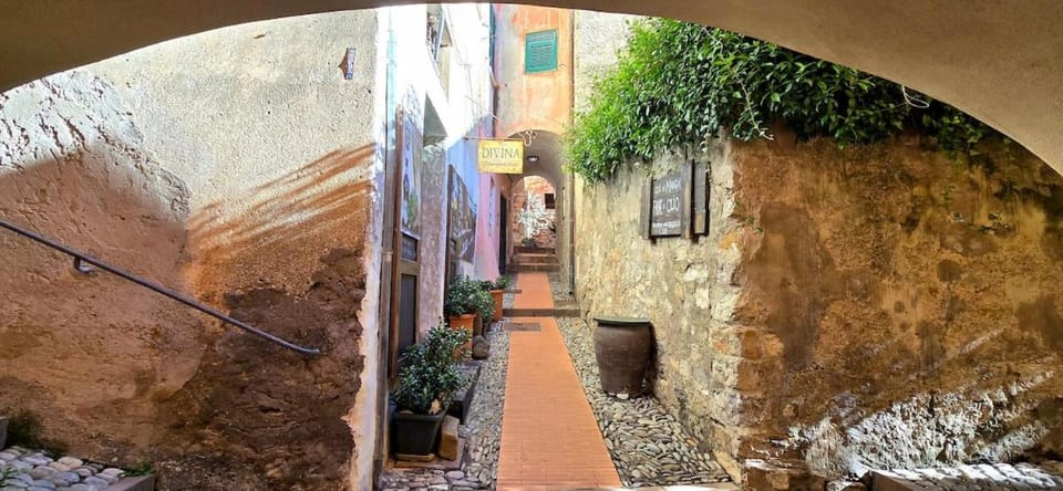 Casa del Comandante- Bluchalet Apartment in Liguria