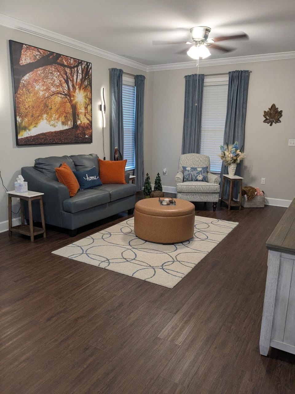 Living room, Seating area