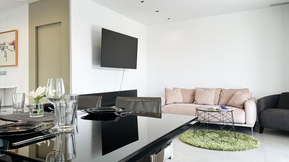 TV and multimedia, Living room, Dining area