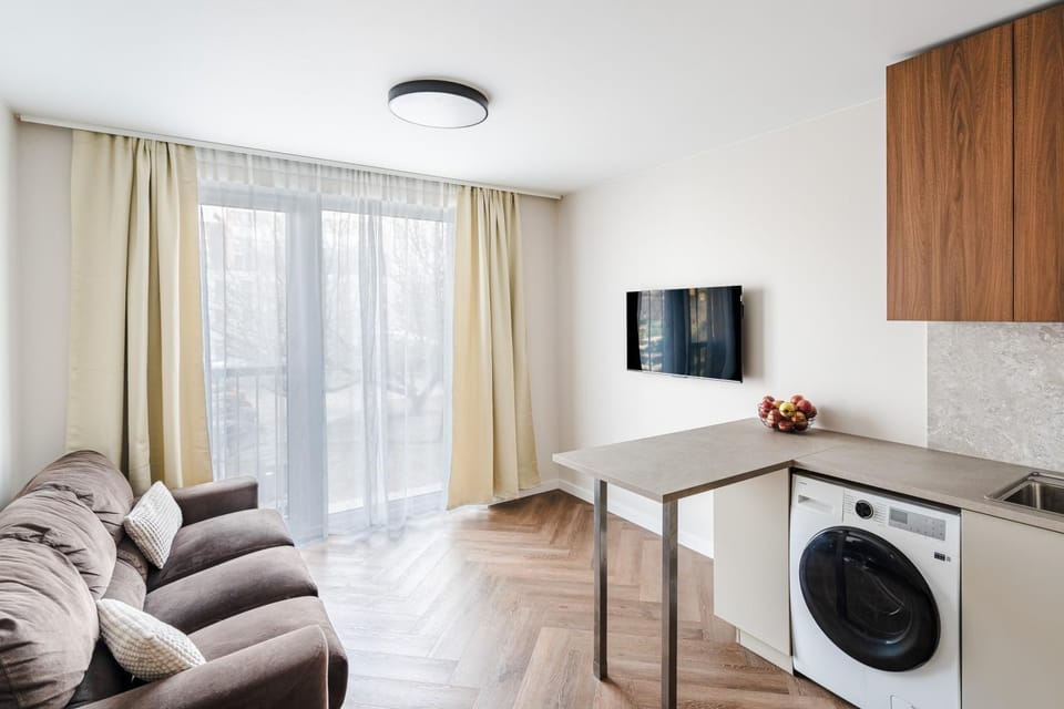TV and multimedia, Kitchen or kitchenette, Living room, washing machine