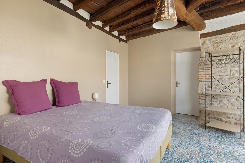 Property building, Living room, Bedroom