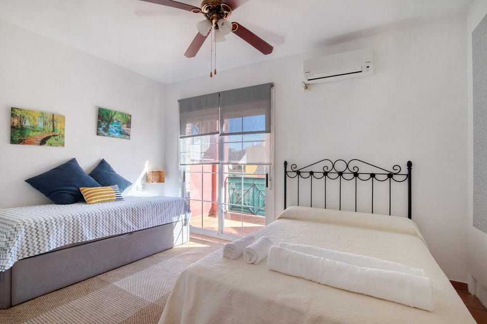 Living room, Bedroom