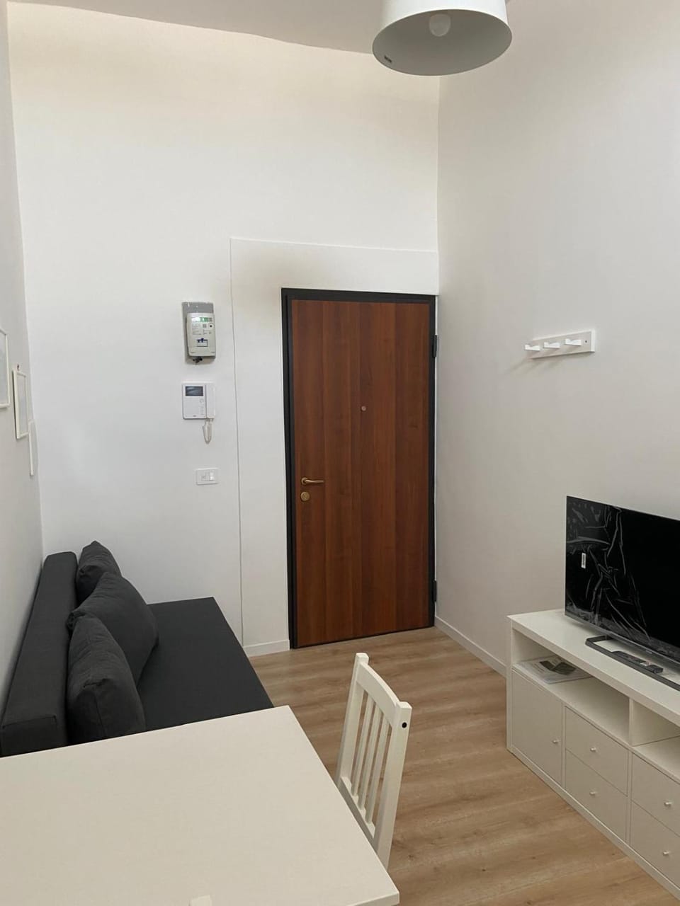 Communal lounge/ TV room, TV and multimedia, Living room, Seating area