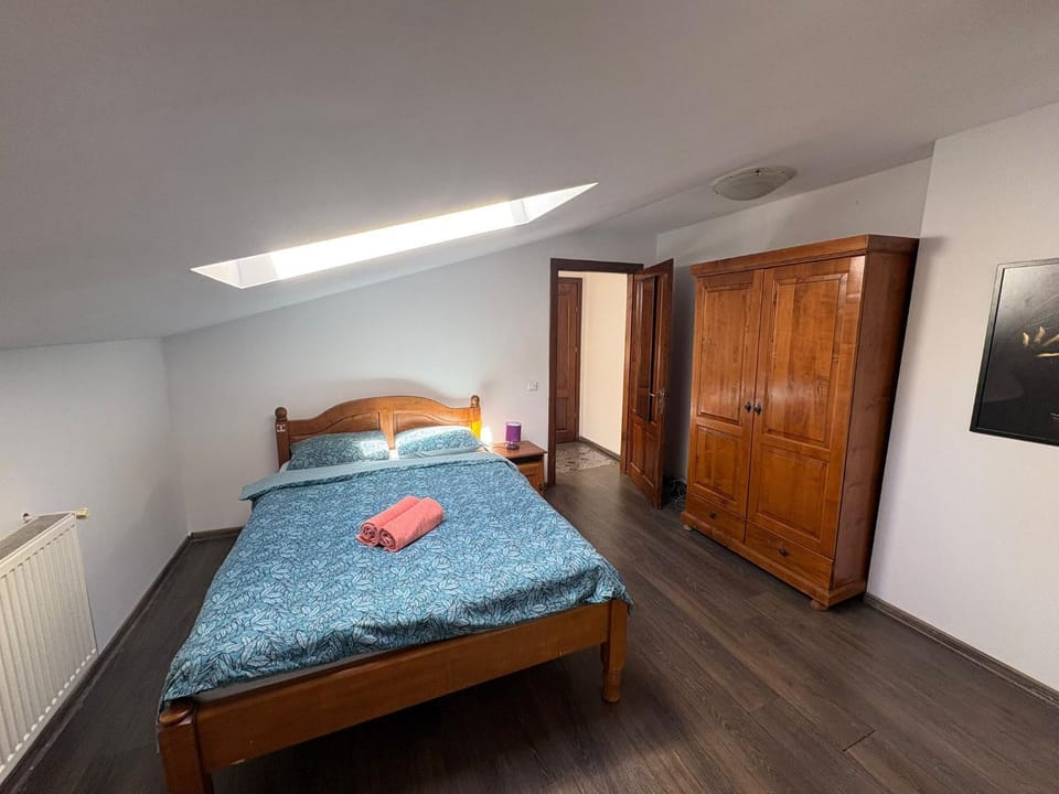 Bed, Photo of the whole room, Bedroom, towels, wardrobe