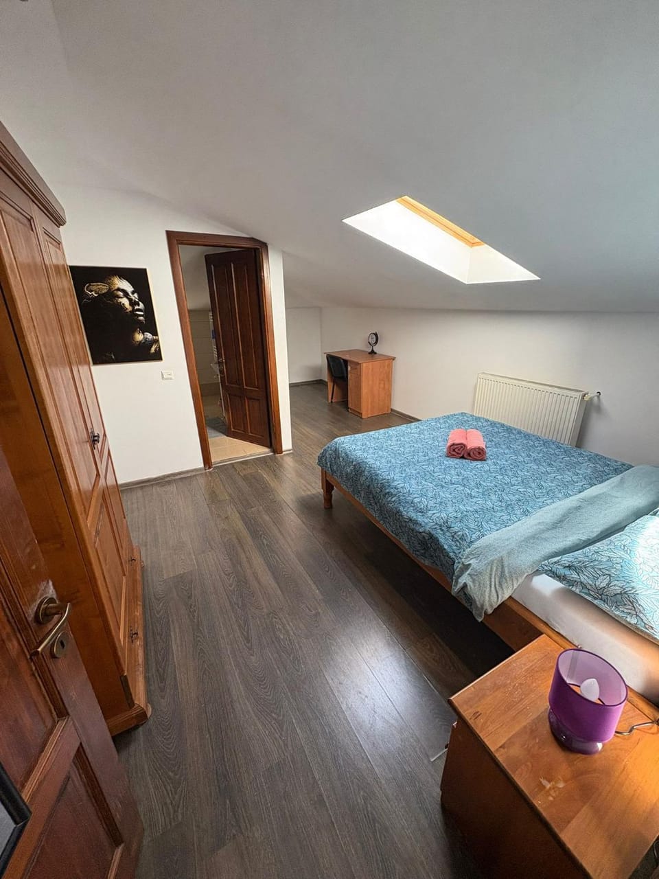 Bed, Photo of the whole room, Bedroom, towels, wardrobe
