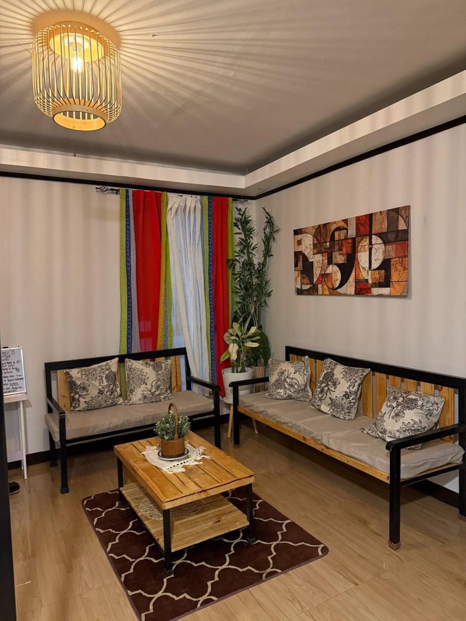 Living room, Seating area
