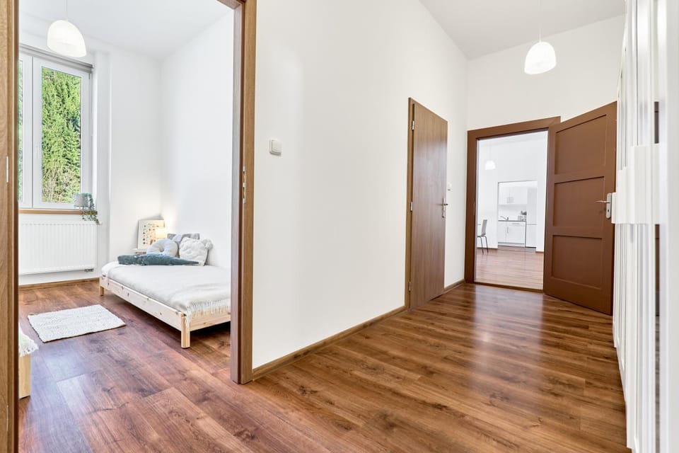 Bedroom, wardrobe
