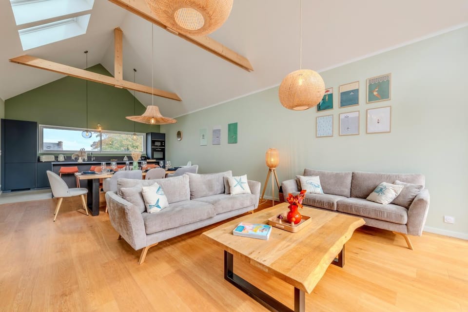 Property building, Living room