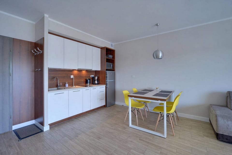 Kitchen or kitchenette, Living room, Seating area