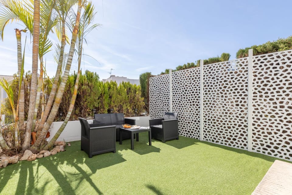 Day, Garden, Balcony/Terrace, Dining area, Garden view