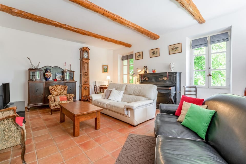 Property building, Living room