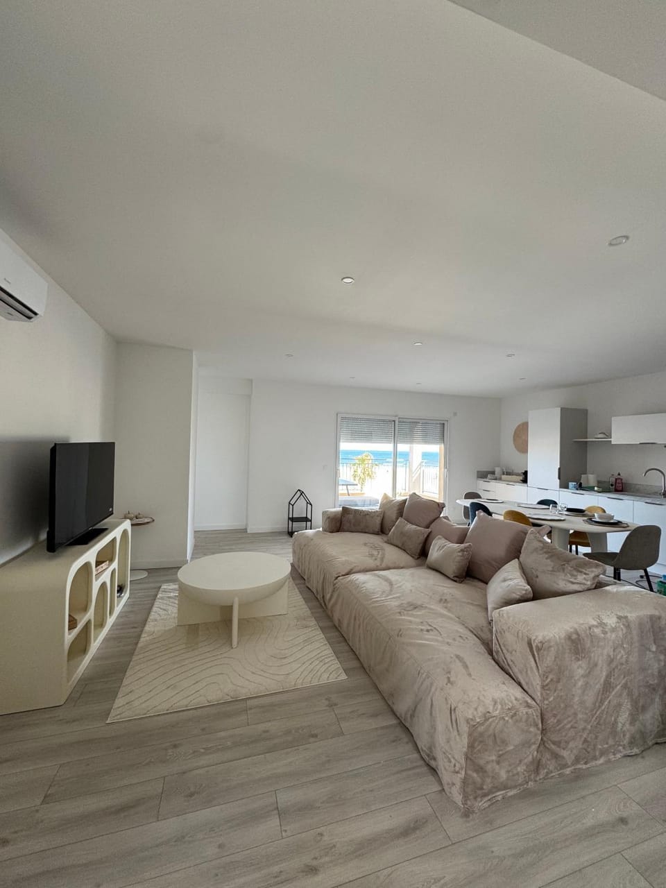 Property building, Living room