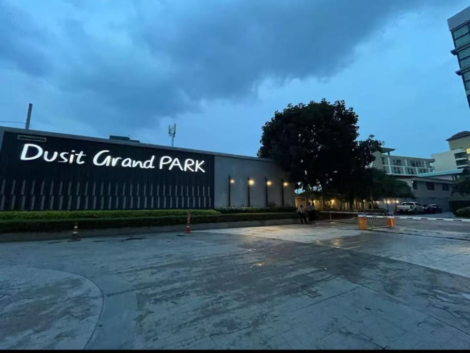 DUSIT Grand Park GARDEN VIEW Apartment in Pattaya City