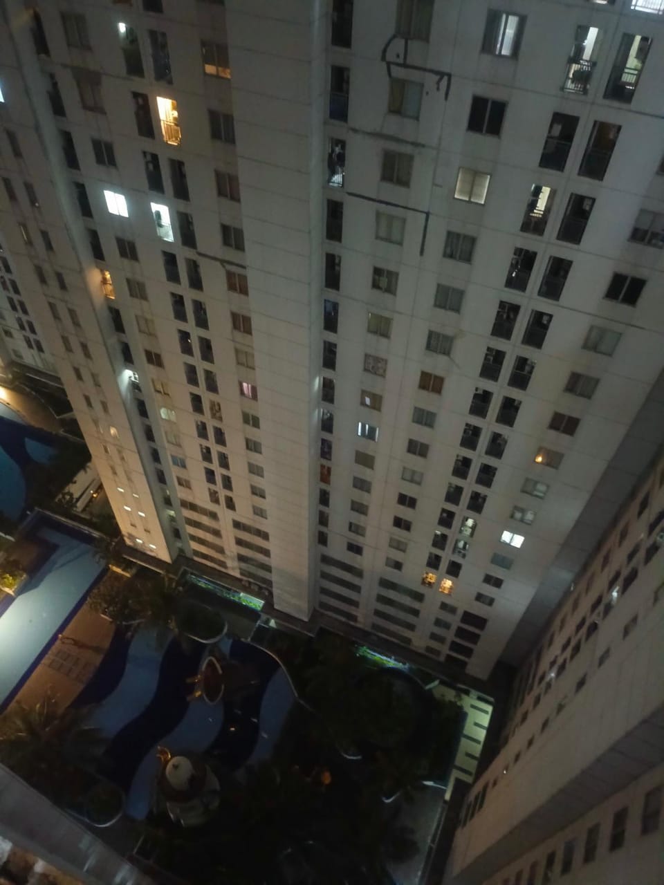 Property building, Night, Balcony/Terrace