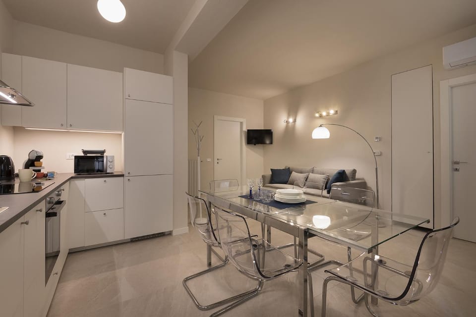 Kitchen or kitchenette, Living room, Dining area