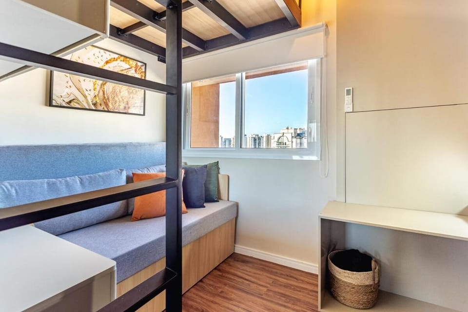 Communal lounge/ TV room, Bed, Living room