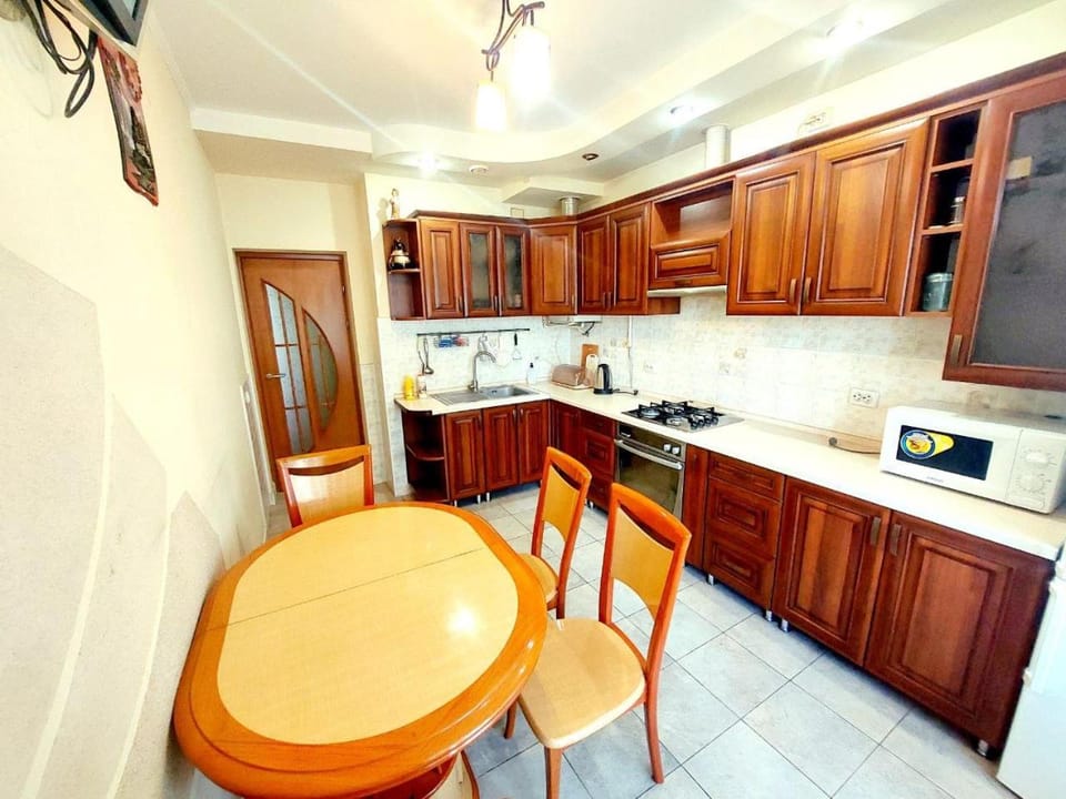 Санта Барбара Apartment in Lviv