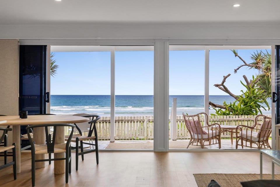 The Beach House House in Mermaid Beach