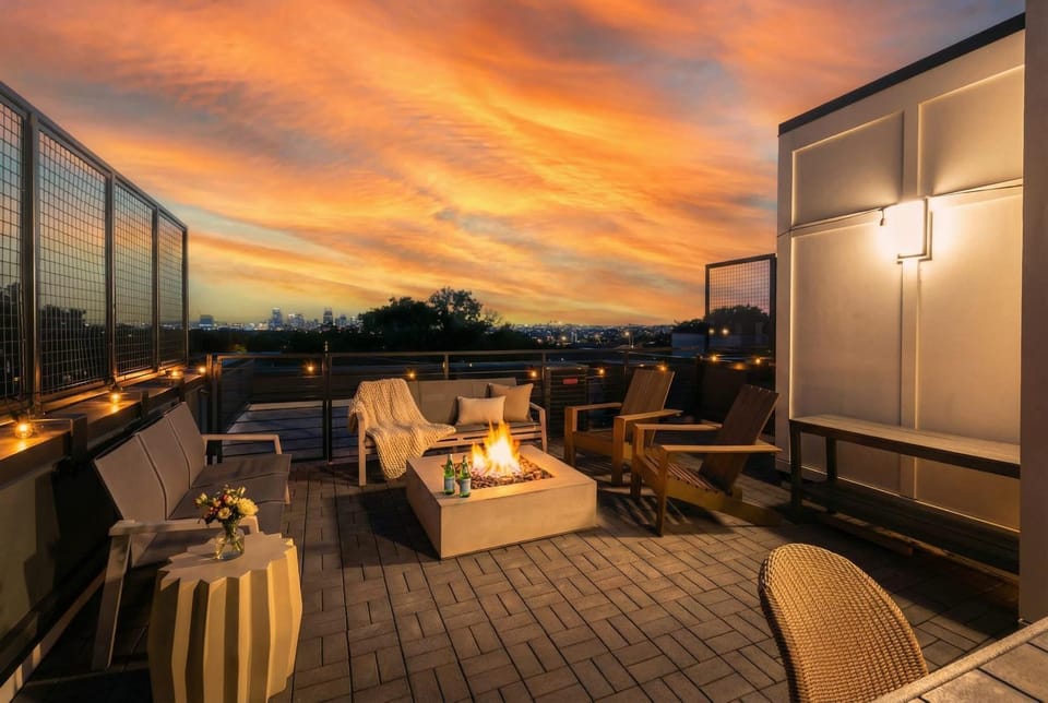 Luxe 4BR with Fire Pit Grill and City Views House in East Nashville