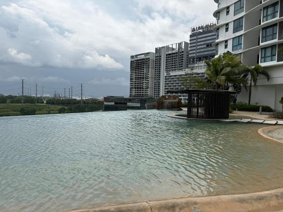 The M Medini Macrolink by Cactus Homestay Apartment in Johor