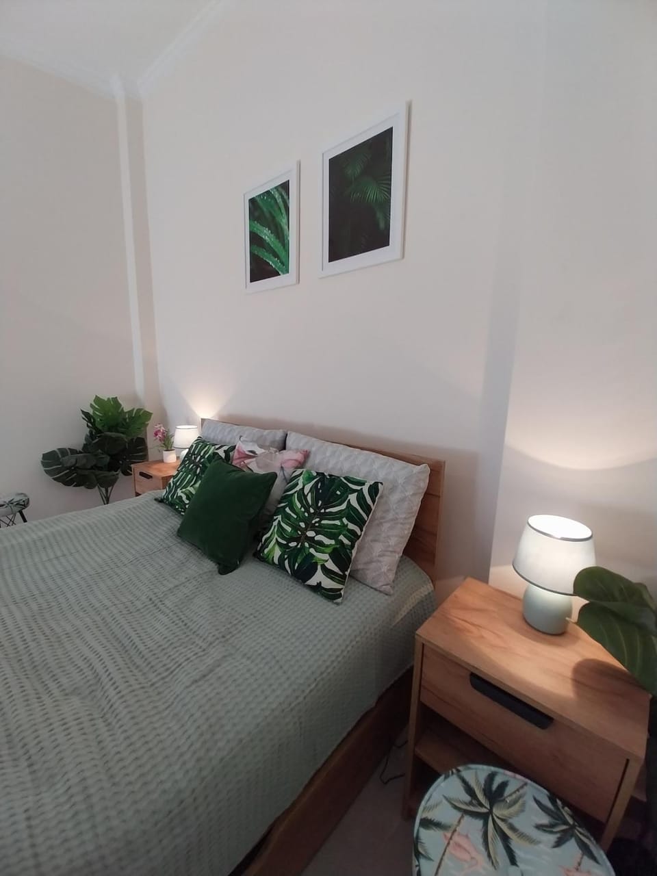 Jungle Lodge Athens at metro Apartment in Athens
