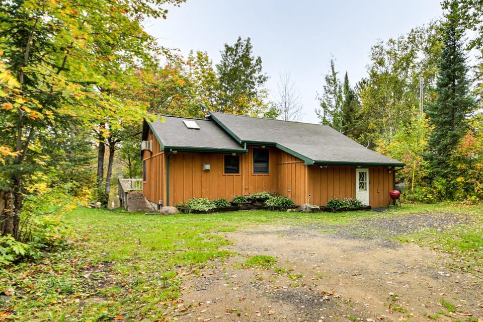 Sauna + Deck: Wooded Cabin on Lake Vermilion! Cabin in Lake Vermilion