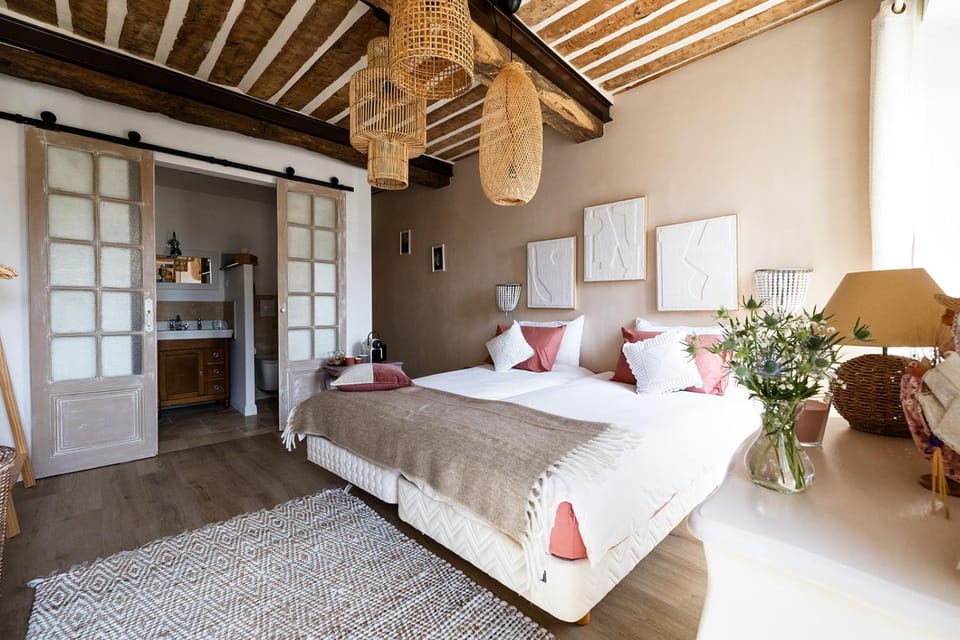 BnB La Sanverine, historic center Vence Bed and Breakfast in Vence