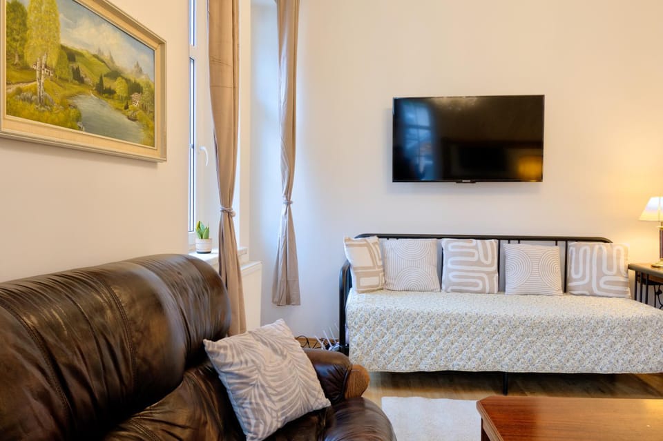 TV and multimedia, Living room, Photo of the whole room