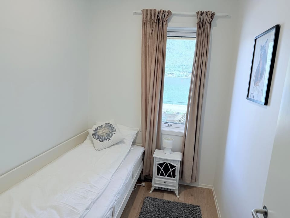 Charming apartment with sea view Apartment in Tromso